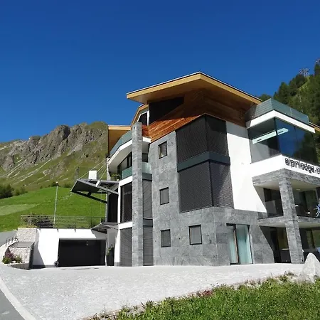 Alpinlodge & 5*